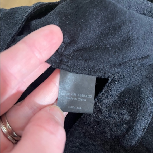 JENNI KAYNE Textured Raw Silk Pleated Shorts - Picture 13 of 14